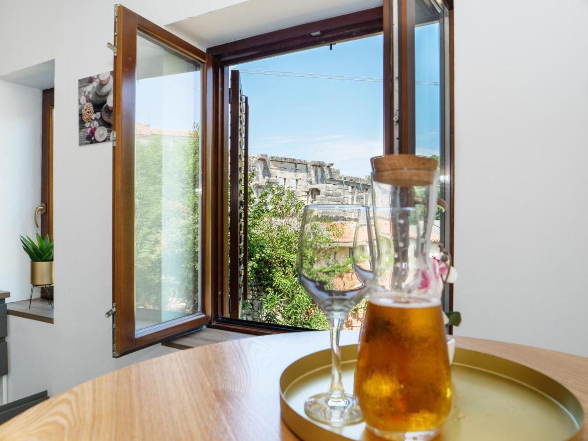 Arena Delight Studio Apartments Pula Luaran gambar