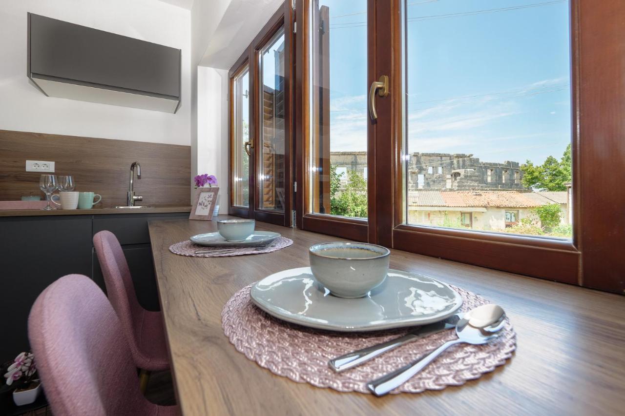 Arena Delight Studio Apartments Pula Luaran gambar