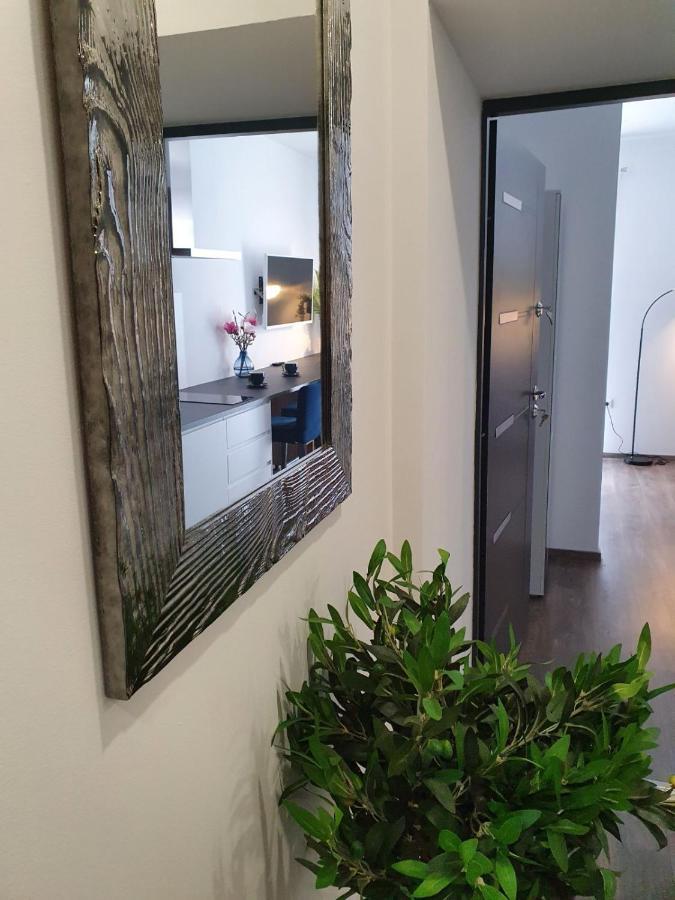 Arena Delight Studio Apartments Pula Luaran gambar