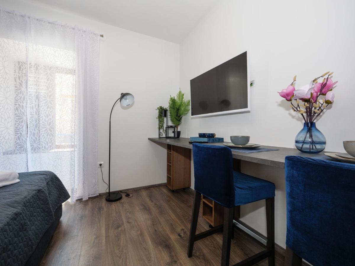 Arena Delight Studio Apartments Pula Luaran gambar